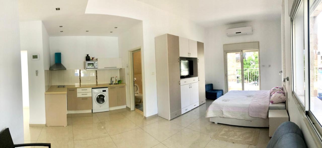 Bat Galim - Luxury Apartment By The Sea Haifa Kültér fotó